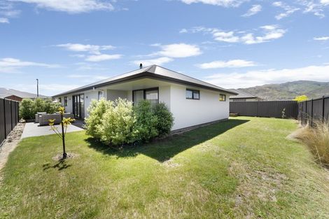 Photo of property in 33 Olds Crescent, Cromwell, 9310