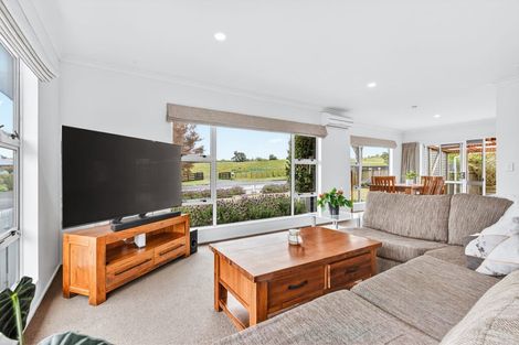 Photo of property in 39 Acacia Bay Road, Nukuhau, Taupo, 3330