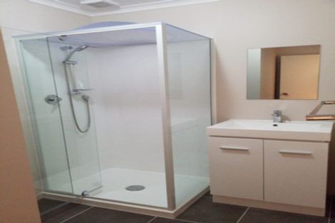 Photo of property in 9 Rangitane Street, Maupuia, Wellington, 6022