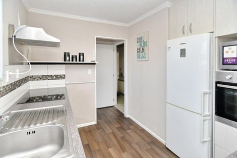 Photo of property in 21 Honeysuckle Place, Northcote, Christchurch, 8052