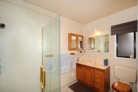 Photo of property in 2 Yarrum Lane, Avonhead, Christchurch, 8042