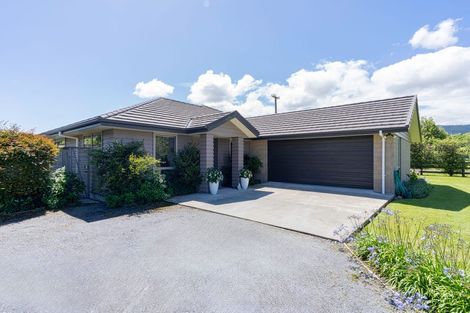 Photo of property in 1087 Queen Street East, Levin, 5571
