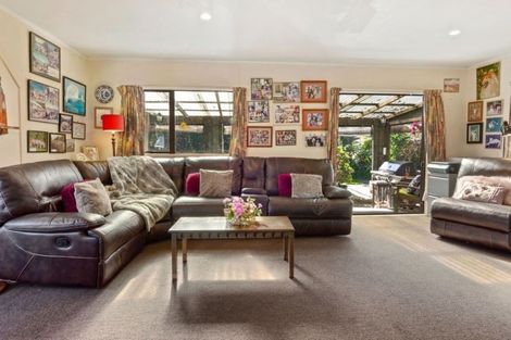 Photo of property in 13a Hammond Avenue, Hatfields Beach, Orewa, 0931