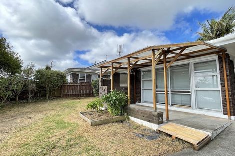 Photo of property in 1/4 Palm Court Drive, Glen Eden, Auckland, 0602