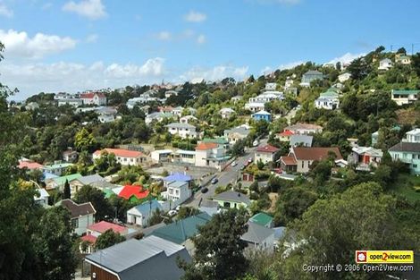 Photo of property in 17 Kopiko Way, Brooklyn, Wellington, 6021