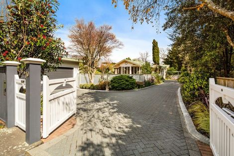 Photo of property in 10 Golf Road, Heretaunga, Upper Hutt, 5018