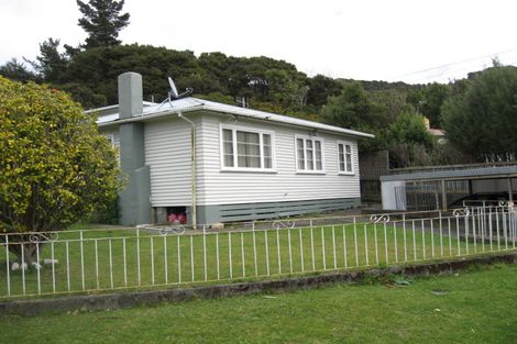Photo of property in 17 Karaka Street, Wainuiomata, Lower Hutt, 5014