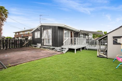 Photo of property in 67b Manuroa Road, Takanini, 2112