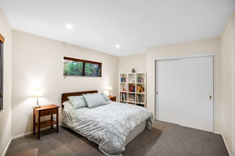 Photo of property in 59a Ravenwood Drive, Forrest Hill, Auckland, 0620