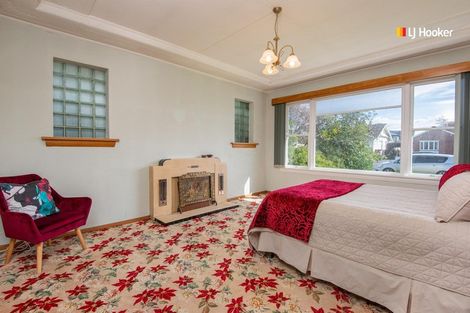 Photo of property in 57 Hargest Crescent, Saint Kilda, Dunedin, 9012