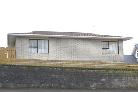 Photo of property in 8a Birdwood Avenue, Moturoa, New Plymouth, 4310