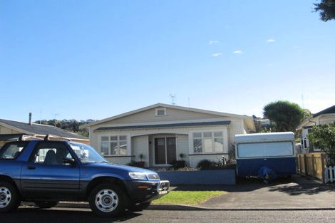 Photo of property in 28 Carnell Street, Napier South, Napier, 4110