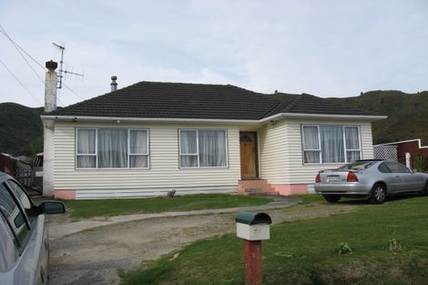 Photo of property in 76 Frederick Street, Wainuiomata, Lower Hutt, 5014