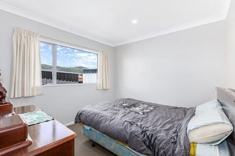 Photo of property in 19 Speldhurst Grove, Stokes Valley, Lower Hutt, 5019