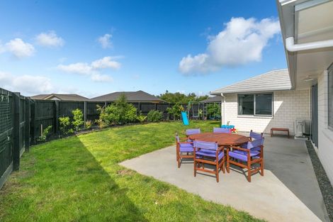 Photo of property in 22 Max Landing, Grandview Heights, Hamilton, 3200