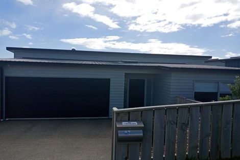 Photo of property in 87 Endeavour Drive, Whitby, Porirua, 5024