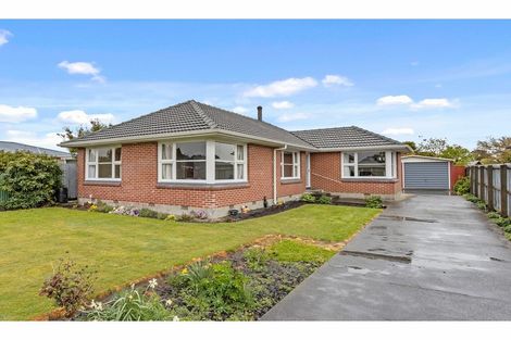 Photo of property in 17 Blankney Street, Hornby, Christchurch, 8042