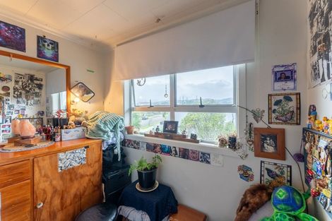 Photo of property in 20 Eruini Street, Waikanae Beach, Waikanae, 5036
