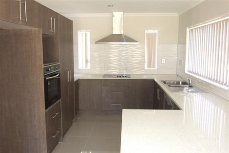 Photo of property in 46a Russell Road, Manurewa, Auckland, 2102