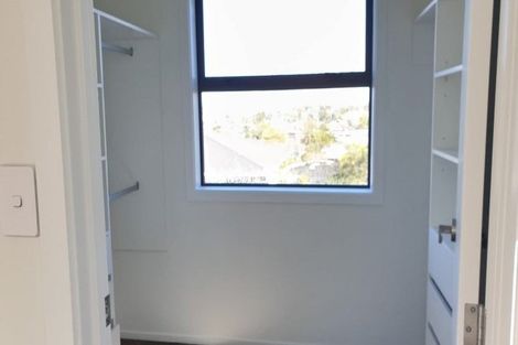 Photo of property in 210a Forrest Hill Road, Forrest Hill, Auckland, 0620