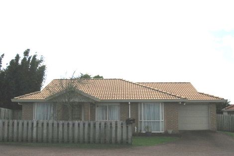 Photo of property in 24 Martin Jugum Lane, Ranui, Auckland, 0612