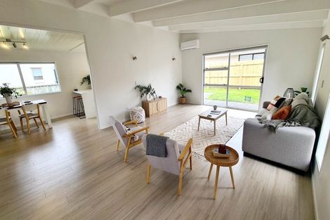 Photo of property in 49 Riverside Road, Orewa, 0931