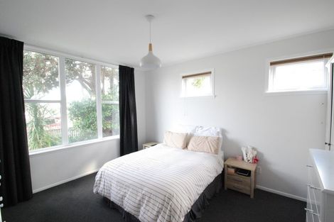 Photo of property in 3 Central Terrace, Alicetown, Lower Hutt, 5010