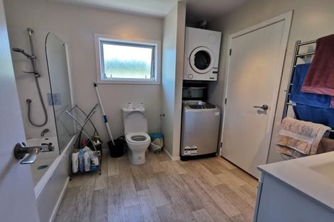 Photo of property in 2 Palm Grove, Berhampore, Wellington, 6023