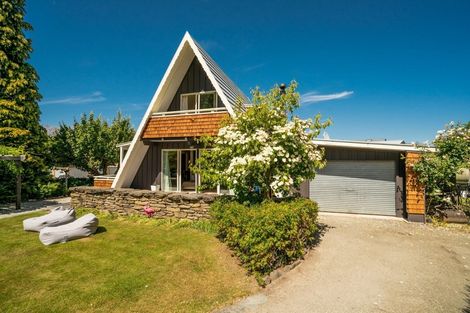 Photo of property in 6 Thomson Street, Arrowtown, 9302