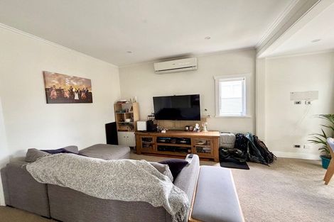 Photo of property in 1/16 Corunna Road, Milford, Auckland, 0620