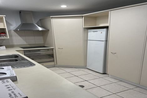 Photo of property in 2b/5 Kent Terrace, Mount Victoria, Wellington, 6011