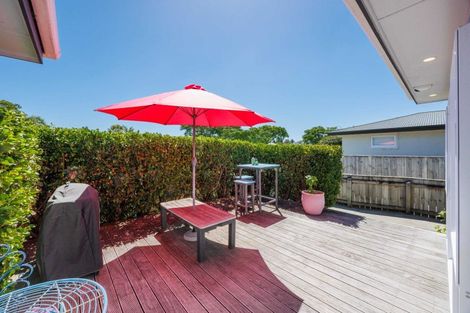 Photo of property in 30 Aberdeen Avenue, Takaro, Palmerston North, 4412