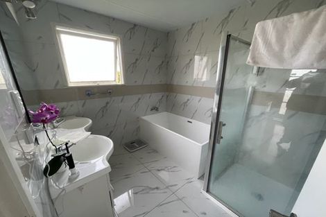 Photo of property in 67 Sycamore Drive, Sunnynook, Auckland, 0620