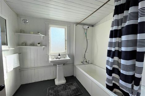 Photo of property in 108 Clyde Street, Balclutha, 9230