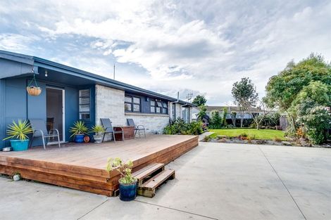 Photo of property in 72 Atherfold Crescent, Greenmeadows, Napier, 4112