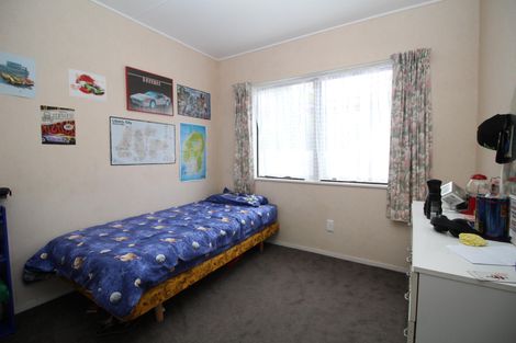 Photo of property in 32b Aquarius Drive, Kawaha Point, Rotorua, 3010