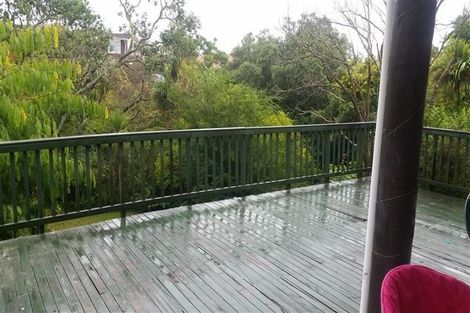 Photo of property in 33 Matipo Road, Mairangi Bay, Auckland, 0630