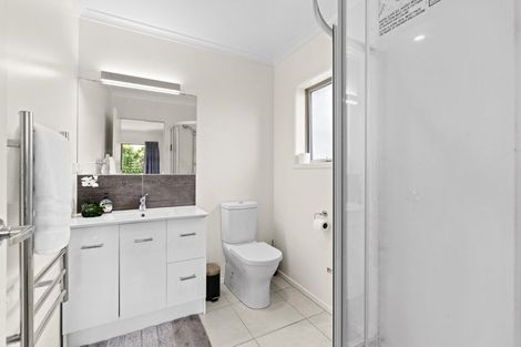 Photo of property in 3a Honeyfield Drive, Whalers Gate, New Plymouth, 4310