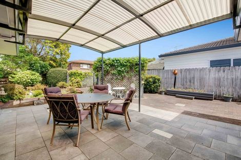 Photo of property in 9 Crampton Court, Orewa, 0931