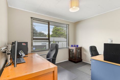 Photo of property in 1/162 Universal Drive, Henderson, Auckland, 0610