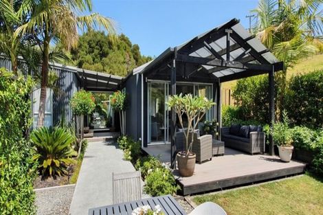 Photo of property in 30 Muncaster Road, Snells Beach, 0920