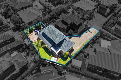 Photo of property in 2/28 Britannia Place, Half Moon Bay, Auckland, 2012