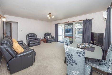 Photo of property in 1a Millar Place, Nawton, Hamilton, 3200