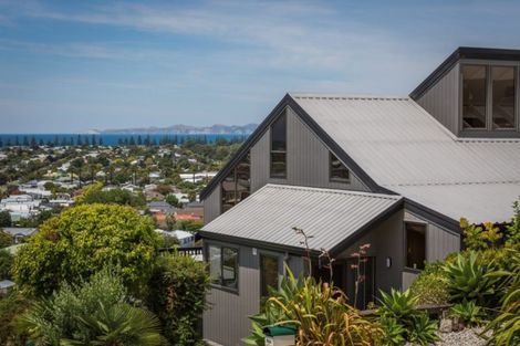 Photo of property in 26 Havelock Road, Hospital Hill, Napier, 4110