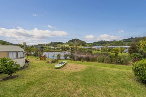Photo of property in 27 Motukorure Parade, Cooks Beach, Whitianga, 3591