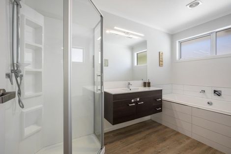 Photo of property in 35 Banks Boulevard, Whitby, Porirua, 5024