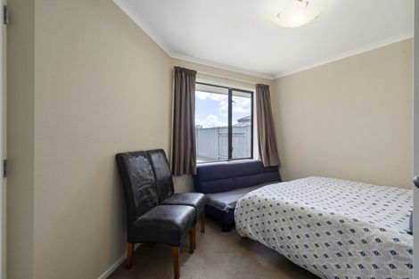 Photo of property in 33 Geneva Terrace, Kelvin Grove, Palmerston North, 4414