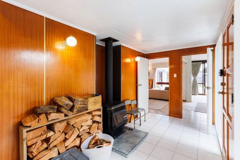 Photo of property in 21 Saint Albans Avenue, Hokowhitu, Palmerston North, 4410