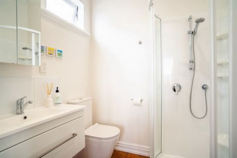 Photo of property in 18a Richmond Avenue, Northcote Point, Auckland, 0627