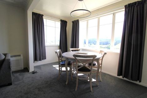 Photo of property in 30 Scotland Terrace, Green Island, Dunedin, 9018